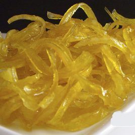 Limón confitado